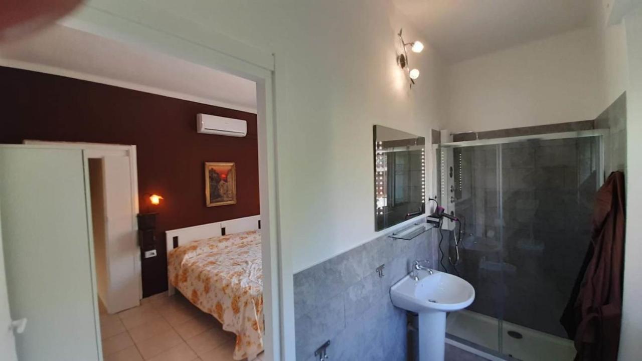 Vialetto V. Pastro 10 Bed and Breakfast Milaan Buitenkant foto
